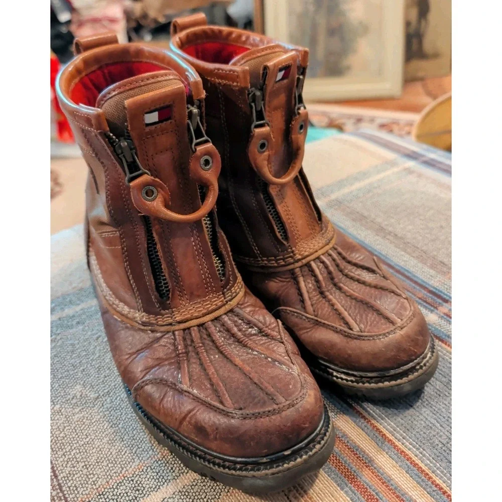 Men's Vintage 9M Tommy Hilfiger Outdoor Snow Winter Boots Brown Leather